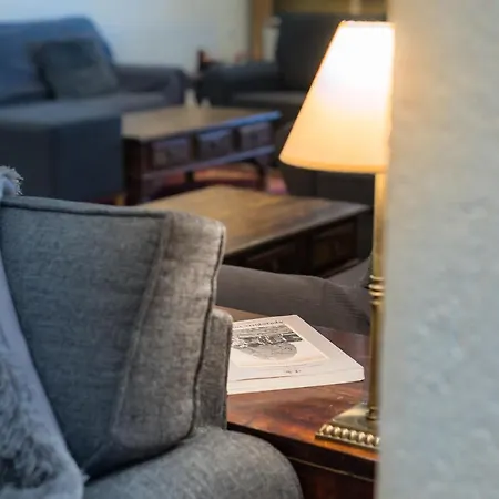 Arahova Inn Hotel 3* אראחובה