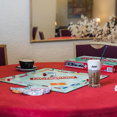 Arahova Inn Hotel 3* אראחובה