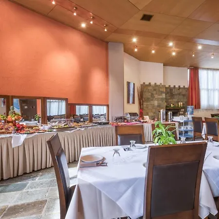 מלון Arahova Inn Hotel אראחובה