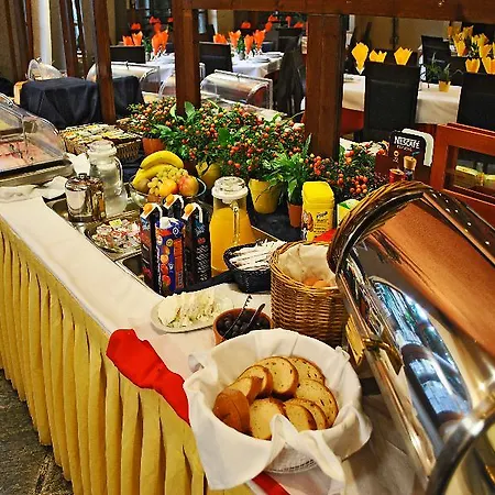 Arahova Inn Hotel אראחובה