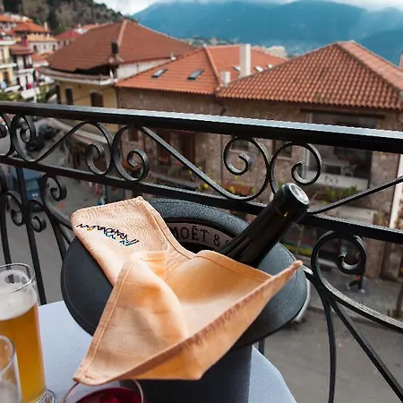 מלון Arahova Inn Hotel אראחובה