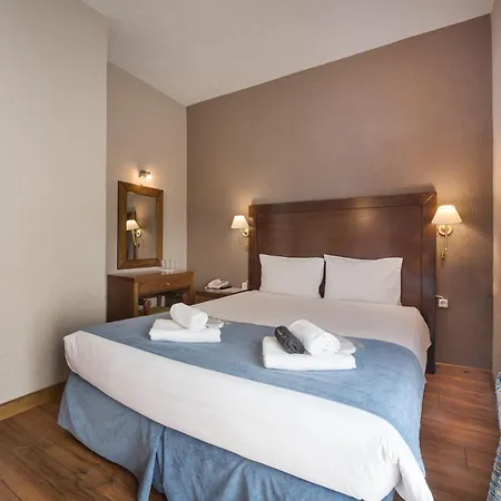 Arahova Inn Hotel Hotel