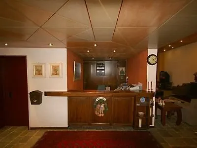 Ξενοδοχείο Arahova Inn Hotel 3*