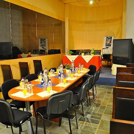 מלון Arahova Inn Hotel אראחובה