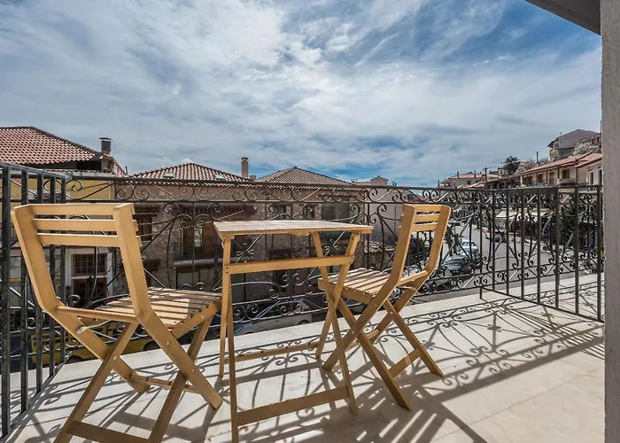 Arahova Inn Hotel Hotel 3*