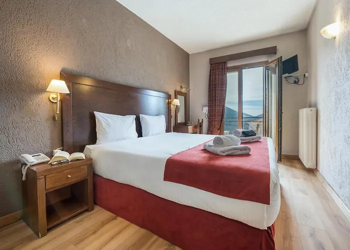 Arahova Inn Hotel Hotel 3*