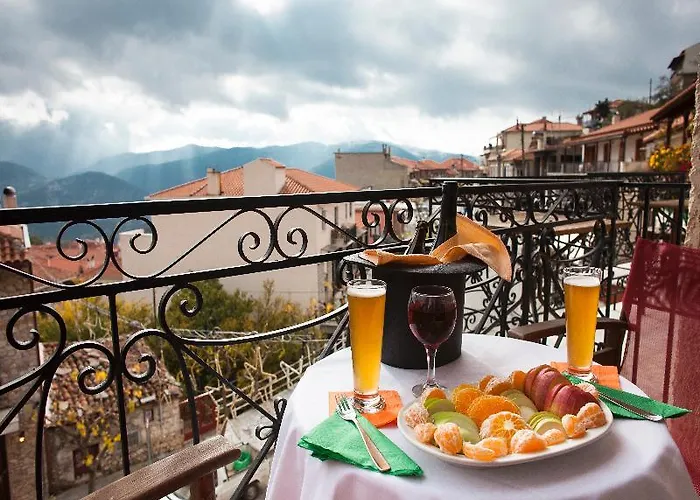 Arahova Inn Hotel 3*