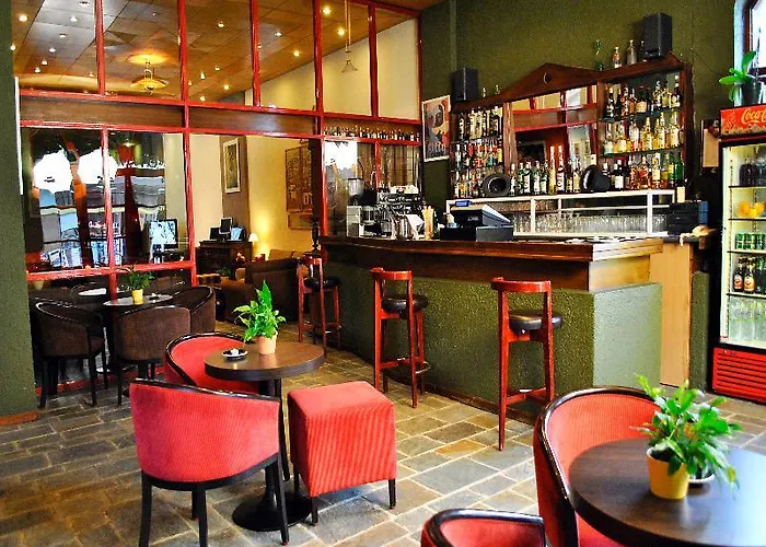 Arahova Inn Hotel Hotel 3*